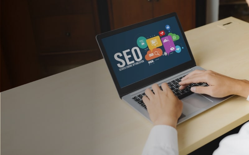 Using intelligent automation to facilitate SEO implementation