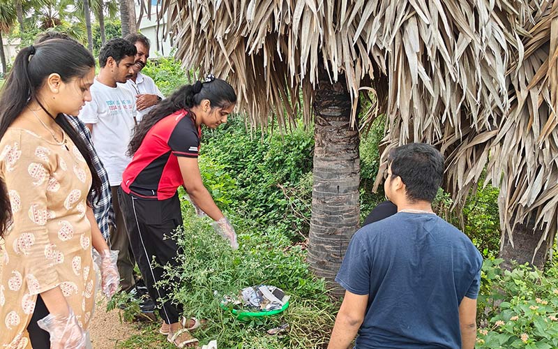 Lake Cleaning Drive